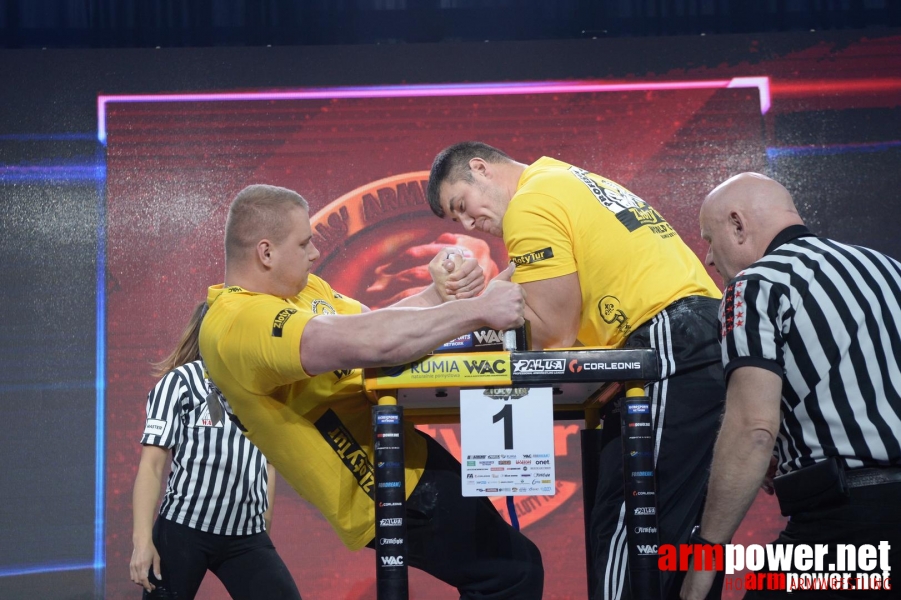 Zloty Tur 2015 by Mark Kazus - Left Hand # Siłowanie na ręce # Armwrestling # Armpower.net