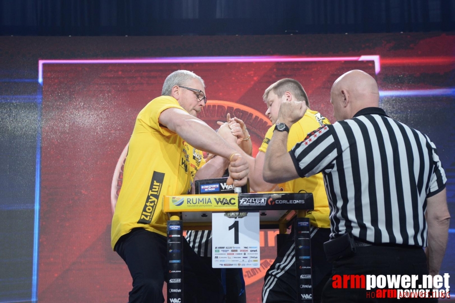 Zloty Tur 2015 by Mark Kazus - Left Hand # Siłowanie na ręce # Armwrestling # Armpower.net