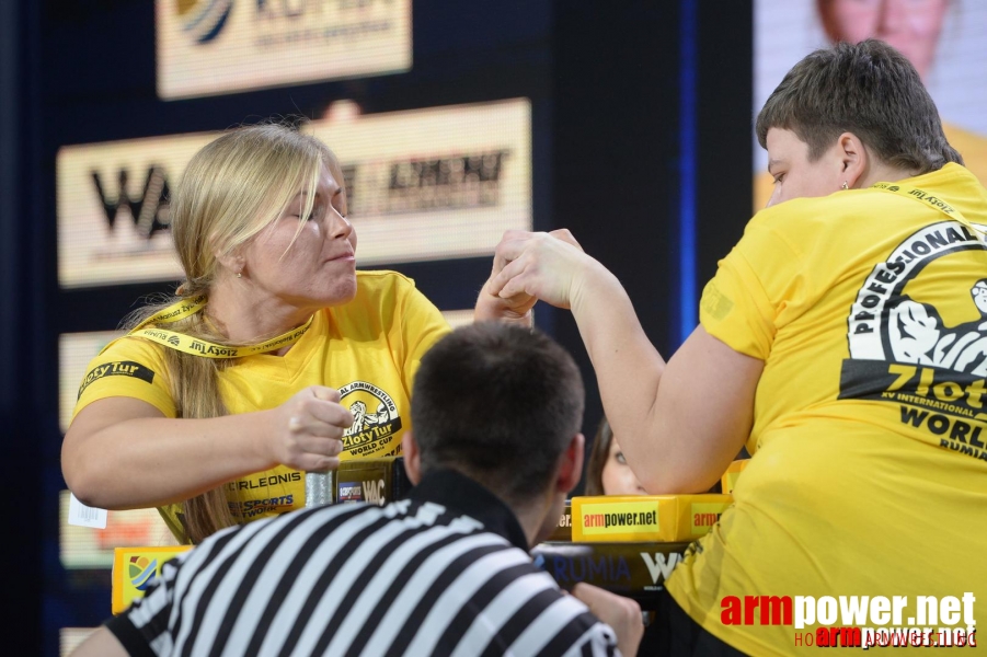 Zloty Tur 2015 by Mark Kazus - Left Hand # Siłowanie na ręce # Armwrestling # Armpower.net