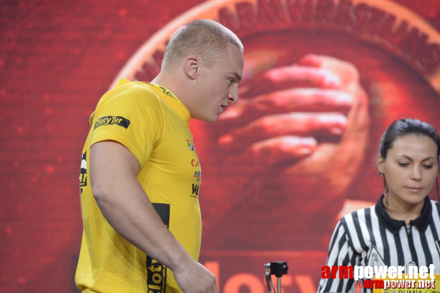 Zloty Tur 2015 by Mark Kazus - Left Hand # Siłowanie na ręce # Armwrestling # Armpower.net