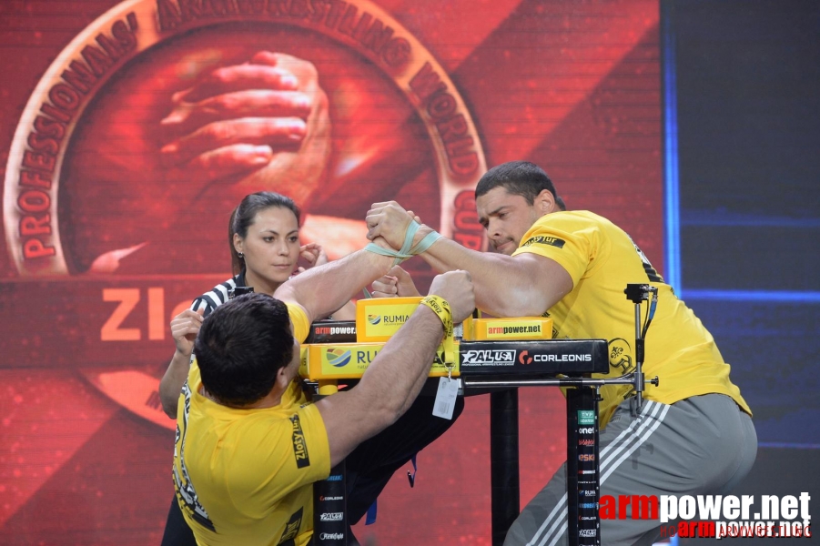 Zloty Tur 2015 by Mark Kazus - Left Hand # Siłowanie na ręce # Armwrestling # Armpower.net