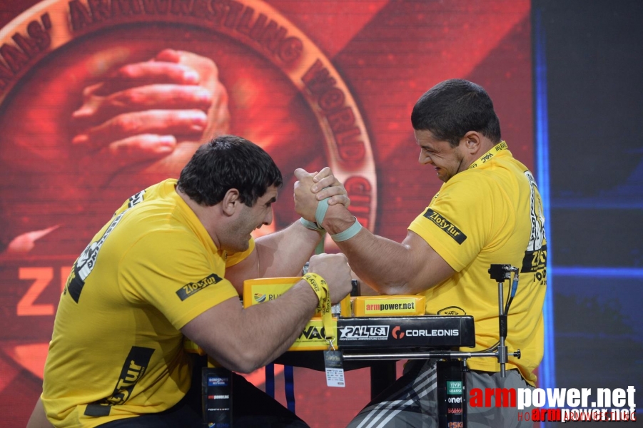 Zloty Tur 2015 by Mark Kazus - Left Hand # Siłowanie na ręce # Armwrestling # Armpower.net