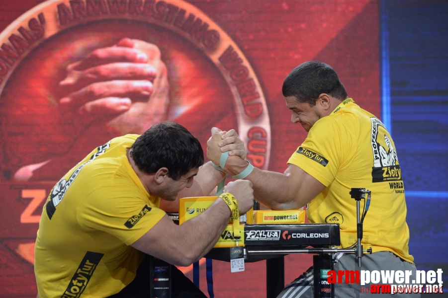 Zloty Tur 2015 by Mark Kazus - Left Hand # Siłowanie na ręce # Armwrestling # Armpower.net