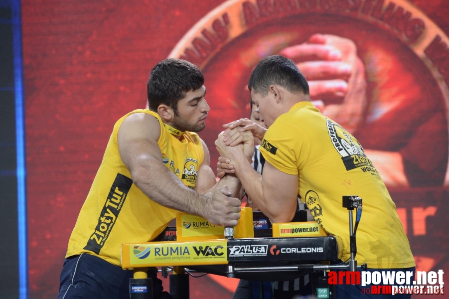 Zloty Tur 2015 by Mark Kazus - Left Hand # Siłowanie na ręce # Armwrestling # Armpower.net