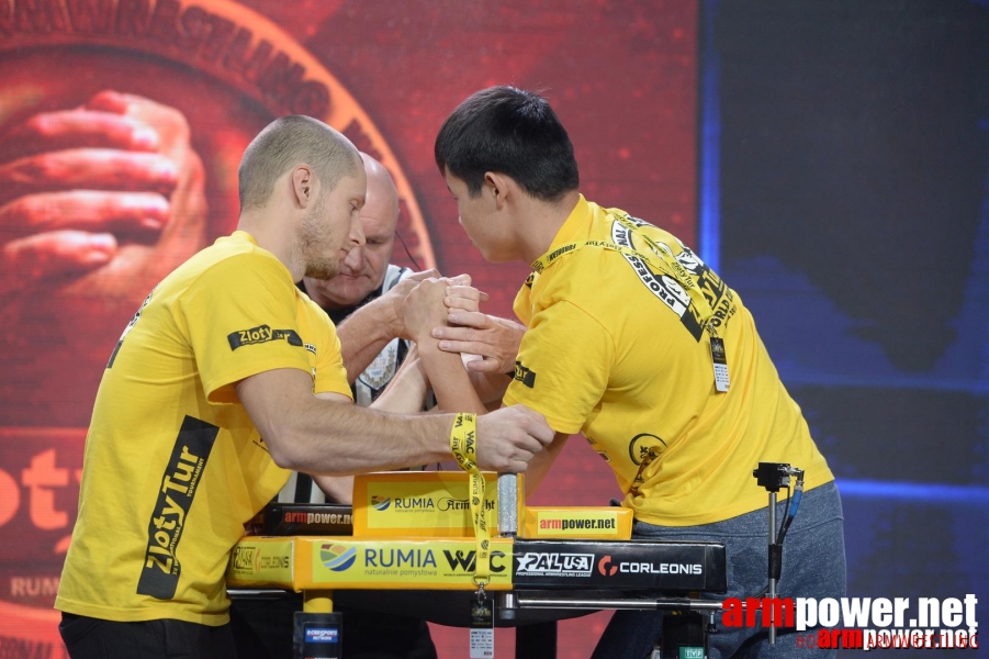 Zloty Tur 2015 by Mark Kazus - Left Hand # Siłowanie na ręce # Armwrestling # Armpower.net