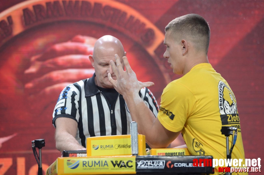 Zloty Tur 2015 by Mark Kazus - Left Hand # Siłowanie na ręce # Armwrestling # Armpower.net