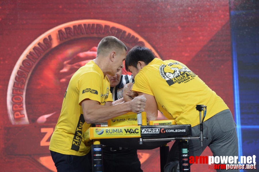 Zloty Tur 2015 by Mark Kazus - Left Hand # Siłowanie na ręce # Armwrestling # Armpower.net