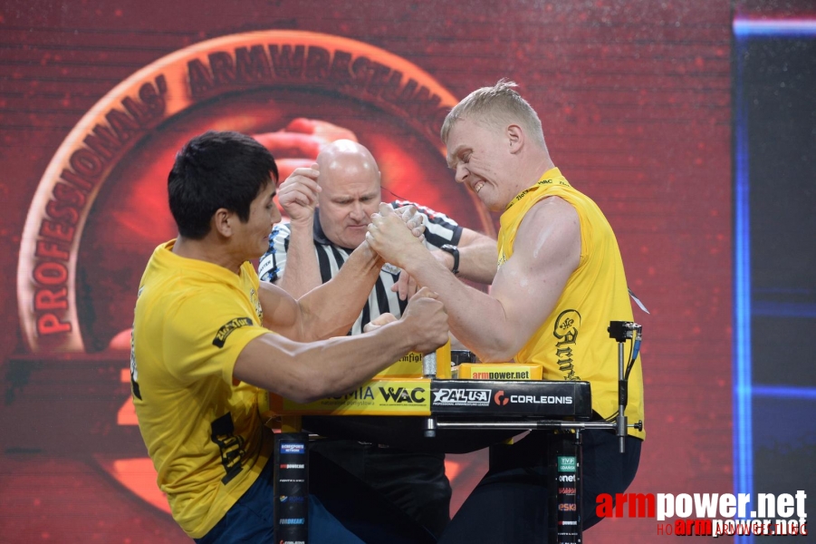 Zloty Tur 2015 by Mark Kazus - Left Hand # Siłowanie na ręce # Armwrestling # Armpower.net