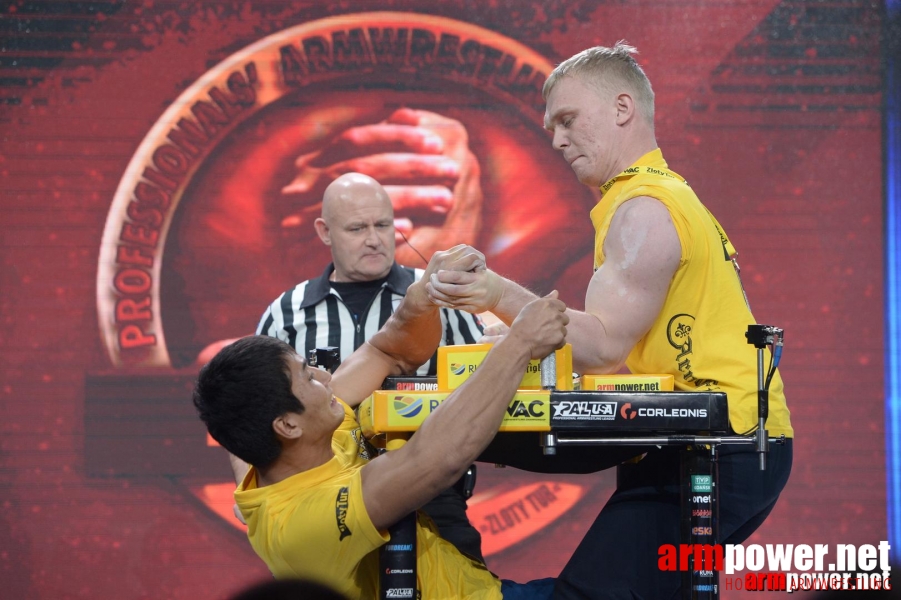 Zloty Tur 2015 by Mark Kazus - Left Hand # Siłowanie na ręce # Armwrestling # Armpower.net