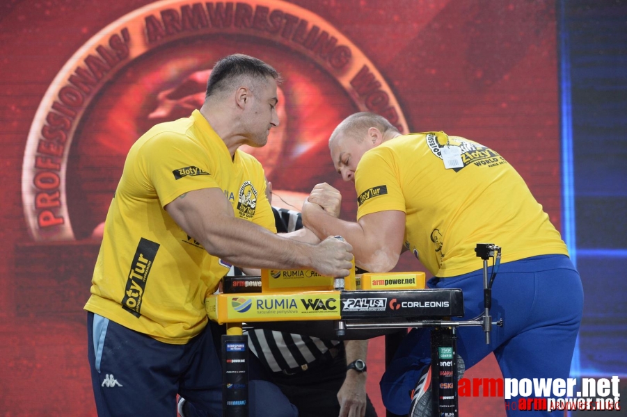 Zloty Tur 2015 by Mark Kazus - Left Hand # Siłowanie na ręce # Armwrestling # Armpower.net