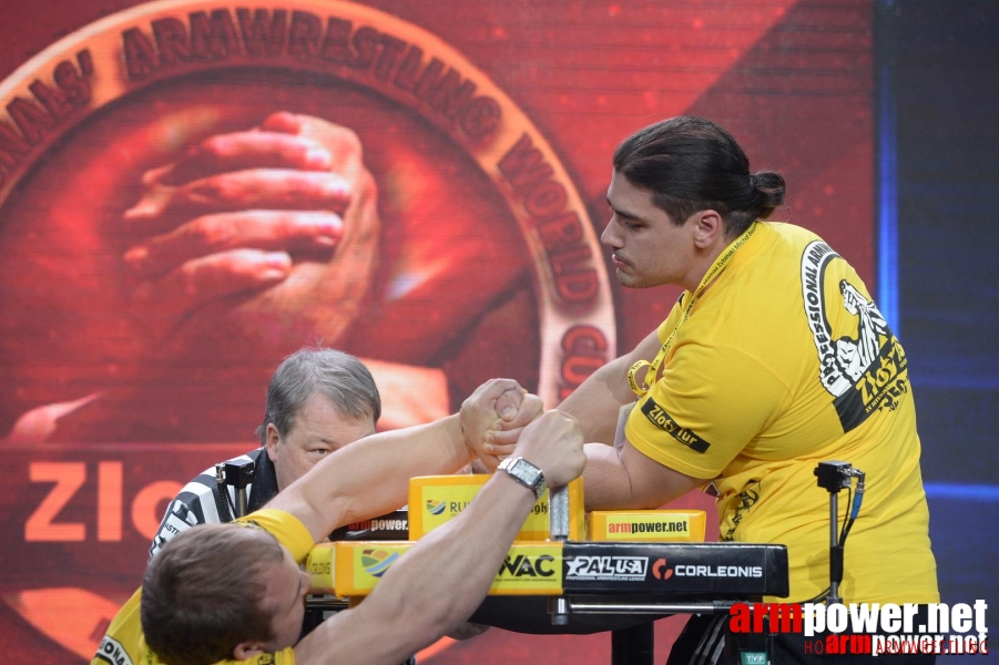 Zloty Tur 2015 by Mark Kazus - Left Hand # Siłowanie na ręce # Armwrestling # Armpower.net