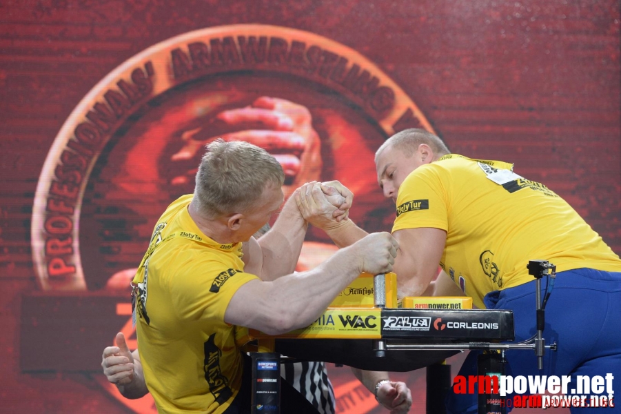 Zloty Tur 2015 by Mark Kazus - Left Hand # Siłowanie na ręce # Armwrestling # Armpower.net