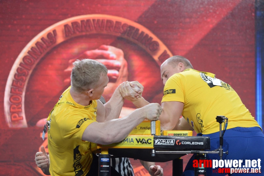 Zloty Tur 2015 by Mark Kazus - Left Hand # Siłowanie na ręce # Armwrestling # Armpower.net