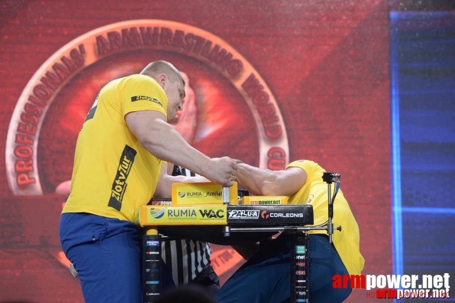 Zloty Tur 2015 by Mark Kazus - Left Hand # Siłowanie na ręce # Armwrestling # Armpower.net