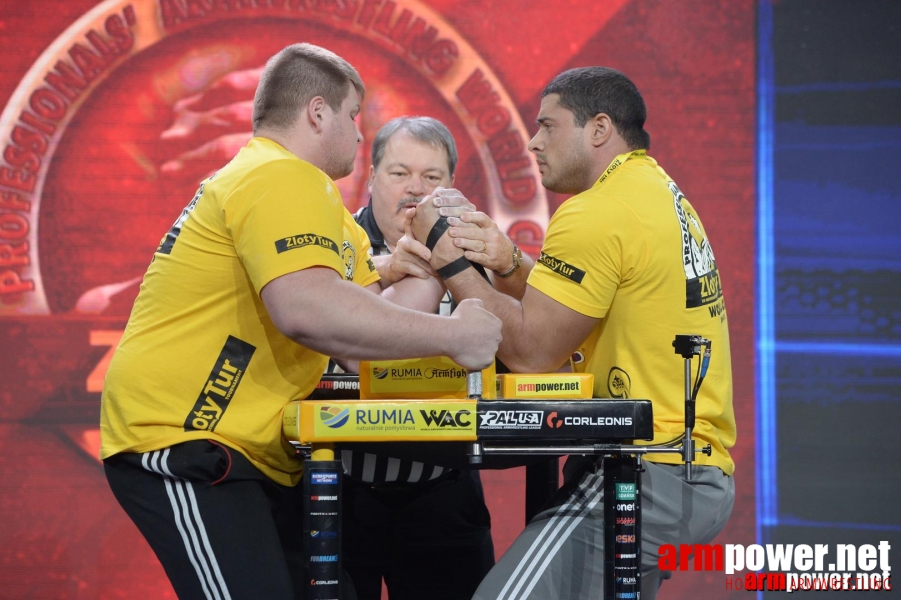 Zloty Tur 2015 by Mark Kazus - Left Hand # Siłowanie na ręce # Armwrestling # Armpower.net