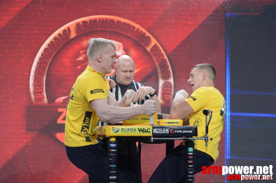 Zloty Tur 2015 by Mark Kazus - Left Hand # Siłowanie na ręce # Armwrestling # Armpower.net