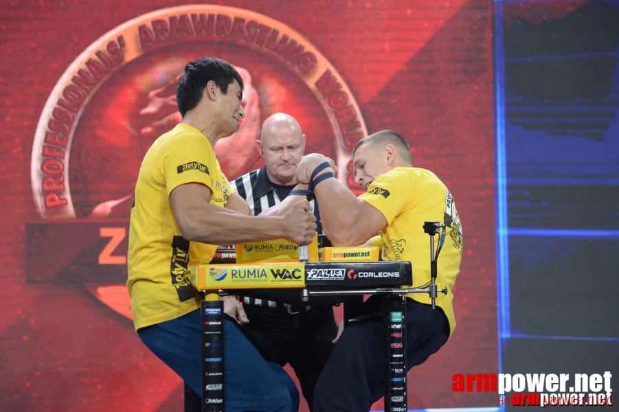 Zloty Tur 2015 by Mark Kazus - Left Hand # Siłowanie na ręce # Armwrestling # Armpower.net