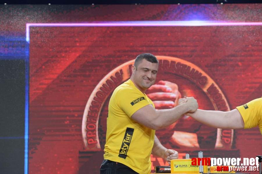 Zloty Tur 2015 by Mark Kazus - Left Hand # Siłowanie na ręce # Armwrestling # Armpower.net