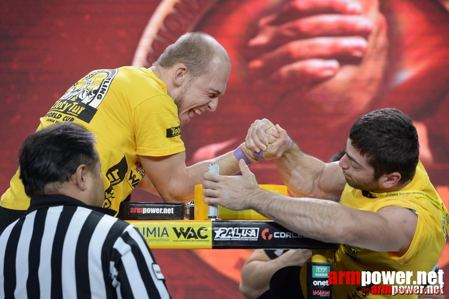 Zloty Tur 2015 by Mark Kazus - Right Hand # Siłowanie na ręce # Armwrestling # Armpower.net