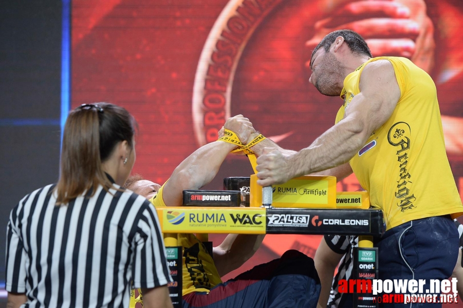 Zloty Tur 2015 by Mark Kazus - Right Hand # Siłowanie na ręce # Armwrestling # Armpower.net