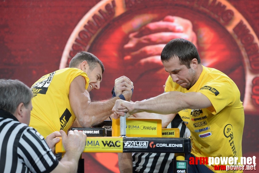 Zloty Tur 2015 by Mark Kazus - Right Hand # Siłowanie na ręce # Armwrestling # Armpower.net