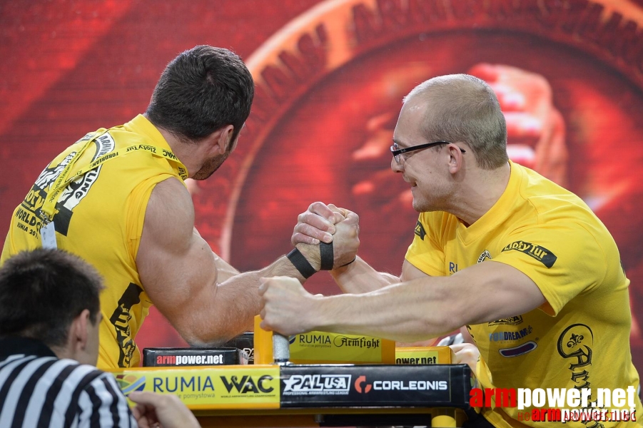 Zloty Tur 2015 by Mark Kazus - Right Hand # Armwrestling # Armpower.net