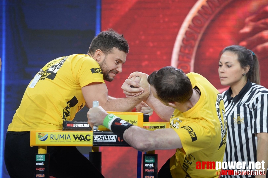 Zloty Tur 2015 by Mark Kazus - Right Hand # Siłowanie na ręce # Armwrestling # Armpower.net