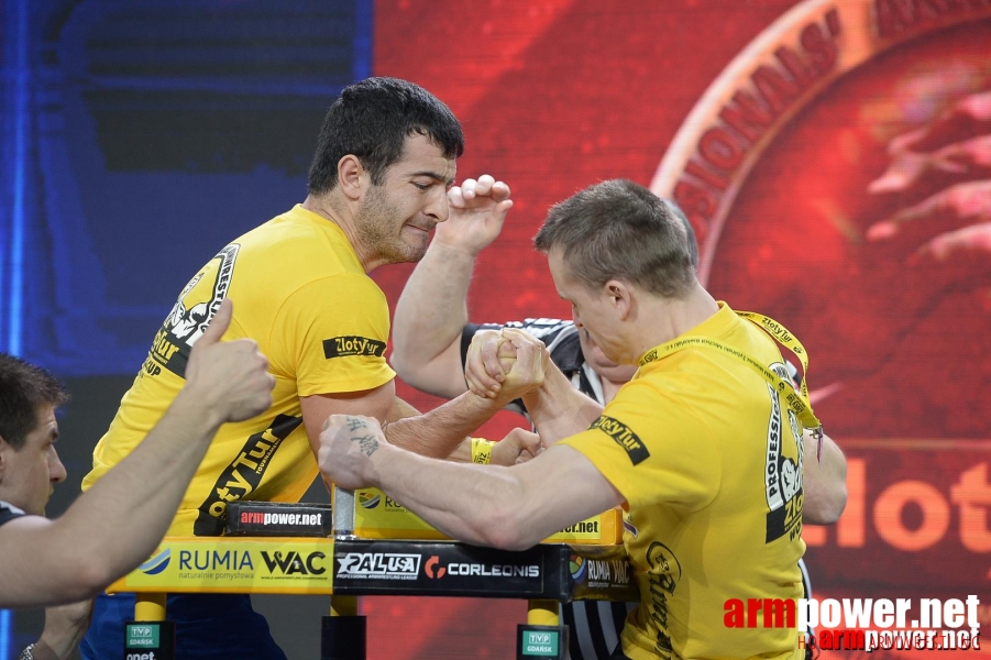 Zloty Tur 2015 by Mark Kazus - Right Hand # Armwrestling # Armpower.net