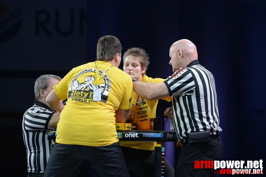 Zloty Tur 2015 by Mark Kazus - Right Hand # Siłowanie na ręce # Armwrestling # Armpower.net