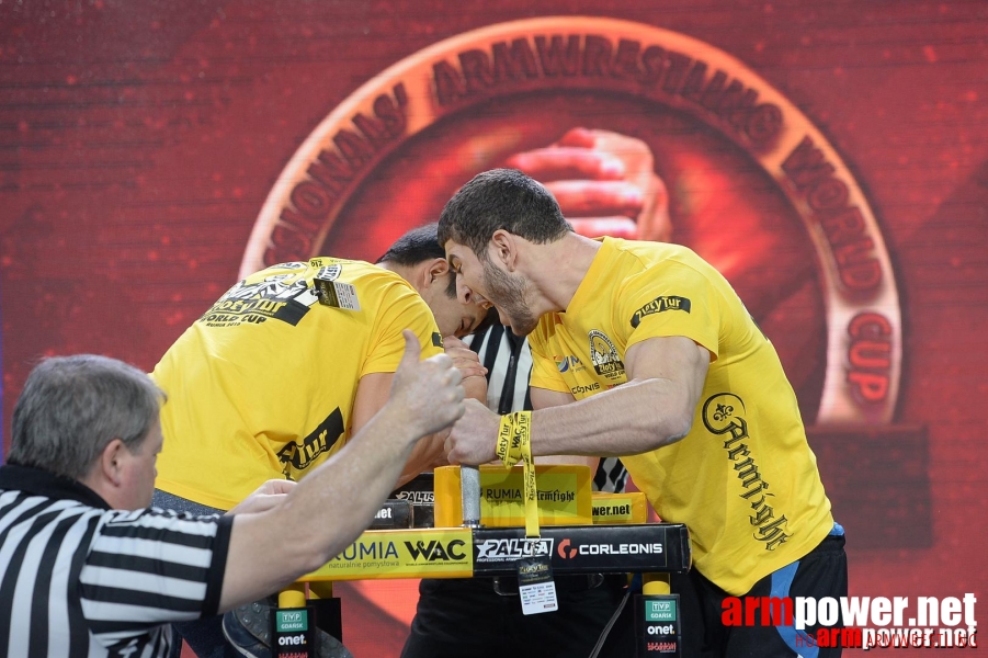 Zloty Tur 2015 by Mark Kazus - Right Hand # Armwrestling # Armpower.net