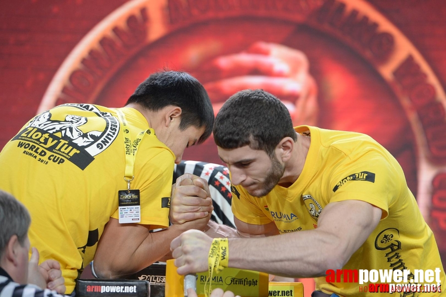 Zloty Tur 2015 by Mark Kazus - Right Hand # Armwrestling # Armpower.net