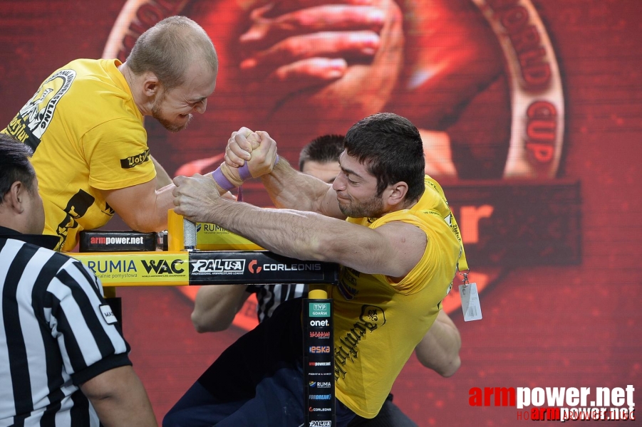 Zloty Tur 2015 by Mark Kazus - Right Hand # Armwrestling # Armpower.net