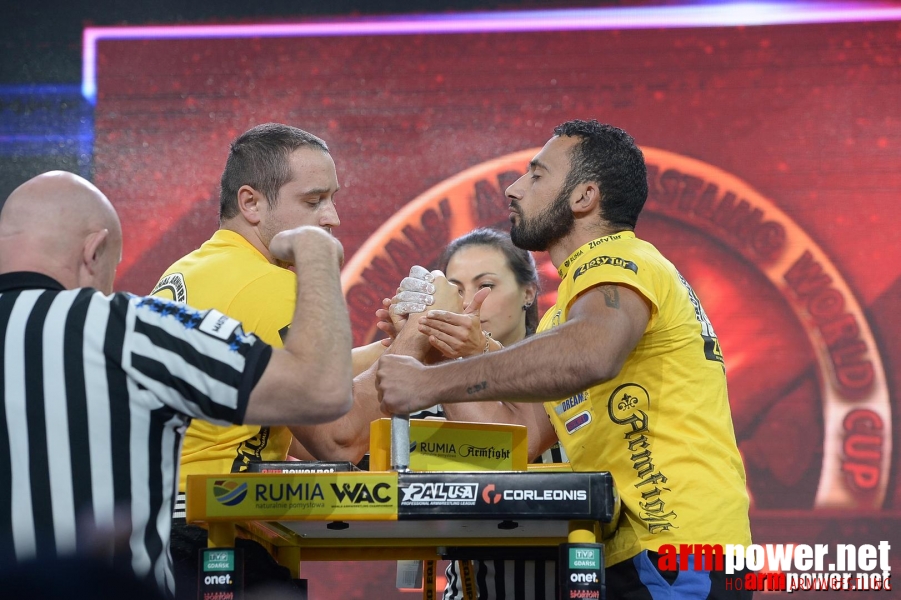 Zloty Tur 2015 by Mark Kazus - Right Hand # Armwrestling # Armpower.net