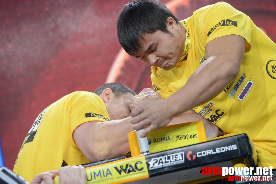 Zloty Tur 2015 by Mark Kazus - Right Hand # Armwrestling # Armpower.net