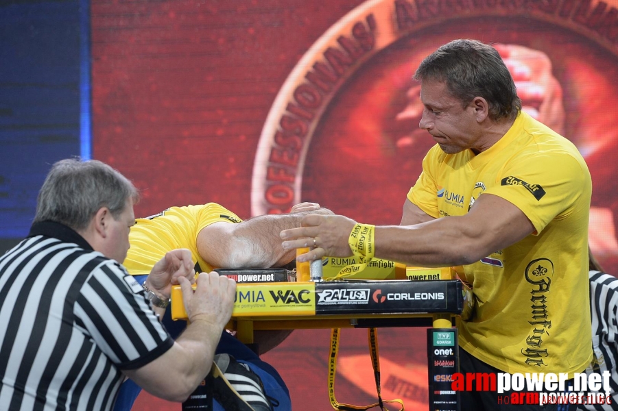 Zloty Tur 2015 by Mark Kazus - Right Hand # Armwrestling # Armpower.net