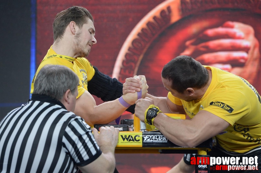 Zloty Tur 2015 by Mark Kazus - Right Hand # Siłowanie na ręce # Armwrestling # Armpower.net