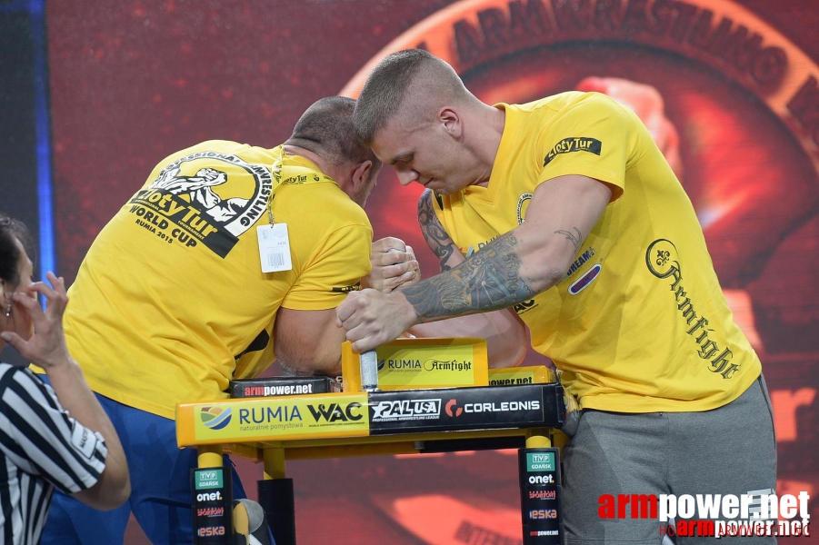 Zloty Tur 2015 by Mark Kazus - Right Hand # Siłowanie na ręce # Armwrestling # Armpower.net