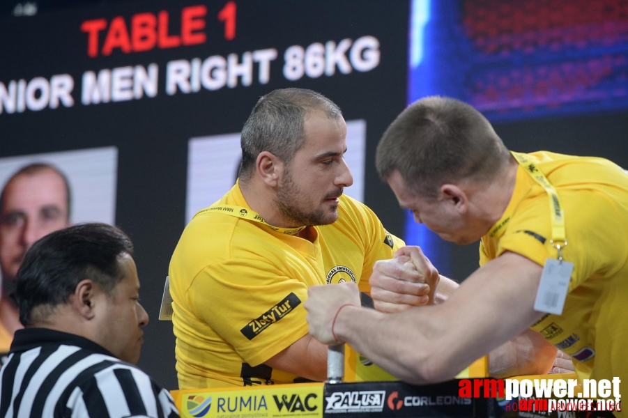 Zloty Tur 2015 by Mark Kazus - Right Hand # Siłowanie na ręce # Armwrestling # Armpower.net