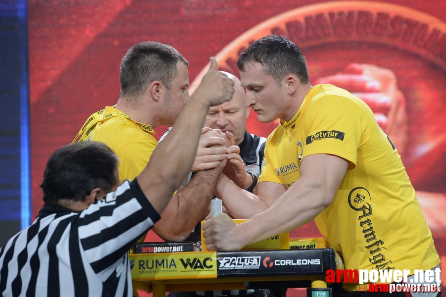 Zloty Tur 2015 by Mark Kazus - Right Hand # Siłowanie na ręce # Armwrestling # Armpower.net