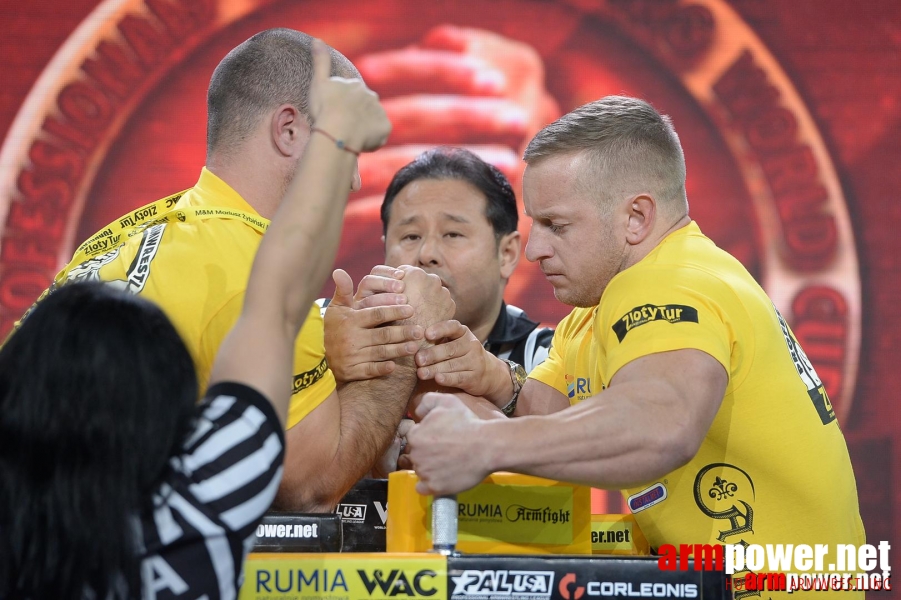 Zloty Tur 2015 by Mark Kazus - Right Hand # Armwrestling # Armpower.net