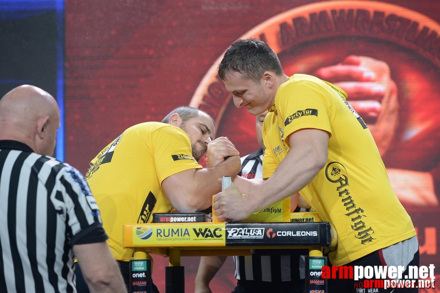 Zloty Tur 2015 by Mark Kazus - Right Hand # Armwrestling # Armpower.net