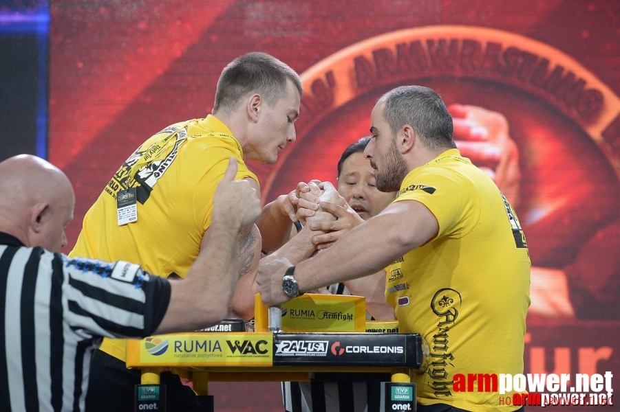 Zloty Tur 2015 by Mark Kazus - Right Hand # Siłowanie na ręce # Armwrestling # Armpower.net