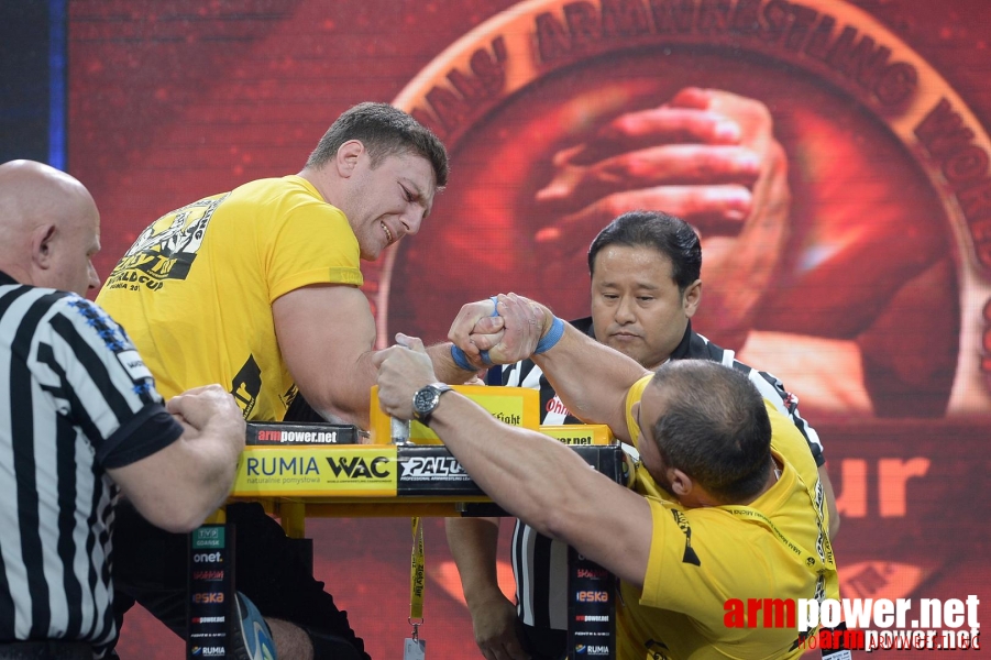 Zloty Tur 2015 by Mark Kazus - Right Hand # Siłowanie na ręce # Armwrestling # Armpower.net