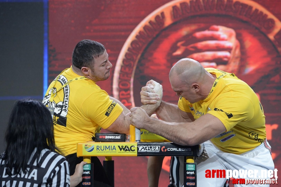 Zloty Tur 2015 by Mark Kazus - Right Hand # Siłowanie na ręce # Armwrestling # Armpower.net