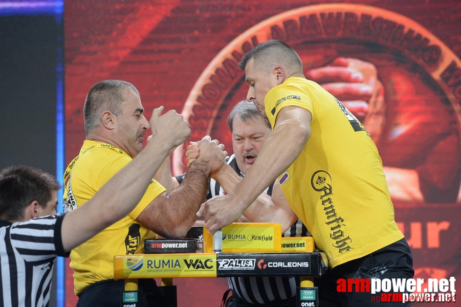 Zloty Tur 2015 by Mark Kazus - Right Hand # Siłowanie na ręce # Armwrestling # Armpower.net