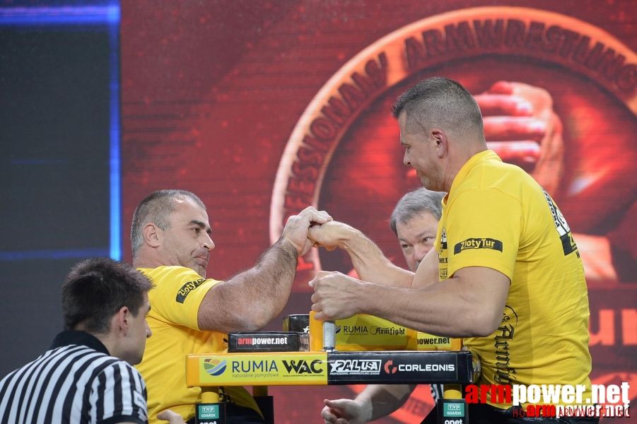 Zloty Tur 2015 by Mark Kazus - Right Hand # Siłowanie na ręce # Armwrestling # Armpower.net