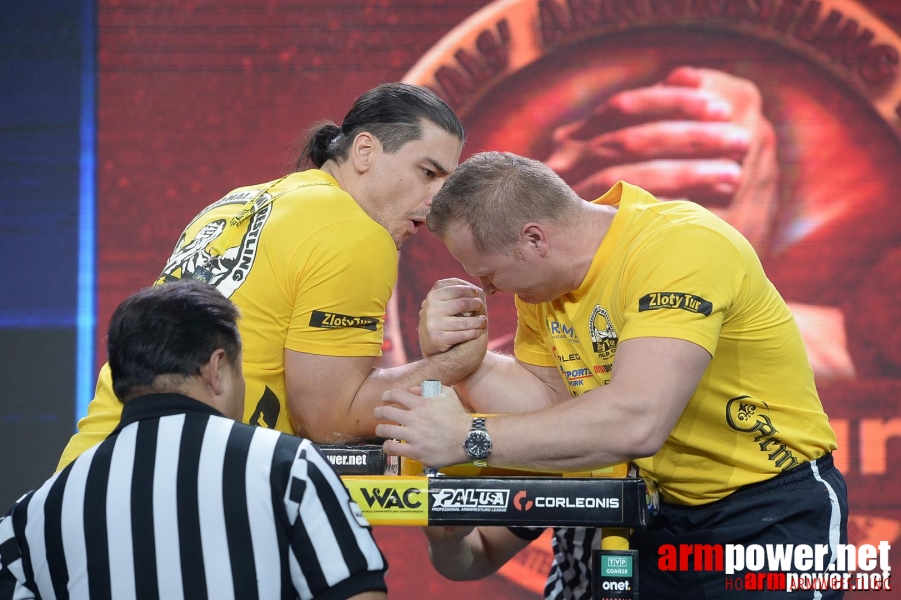 Zloty Tur 2015 by Mark Kazus - Right Hand # Siłowanie na ręce # Armwrestling # Armpower.net