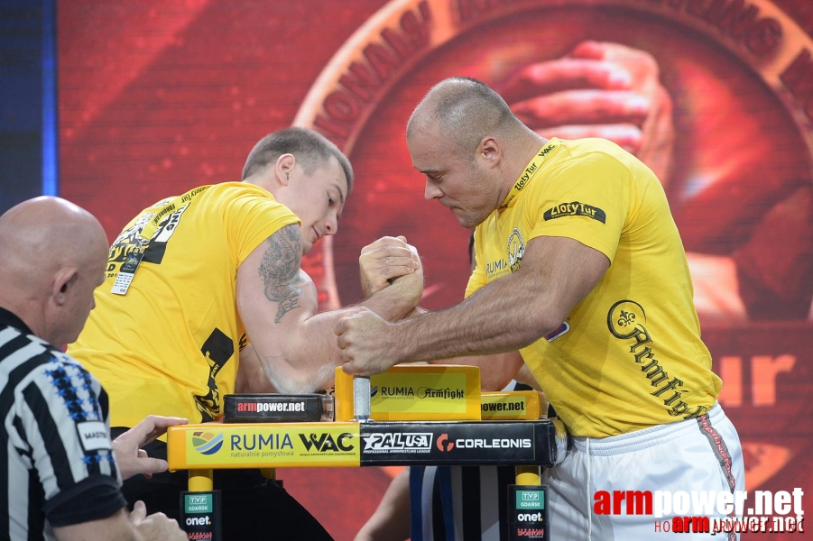 Zloty Tur 2015 by Mark Kazus - Right Hand # Armwrestling # Armpower.net