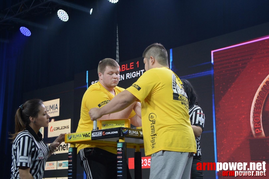 Zloty Tur 2015 by Mark Kazus - Right Hand # Siłowanie na ręce # Armwrestling # Armpower.net