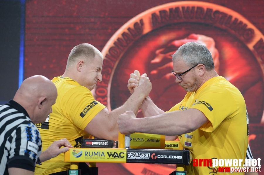 Zloty Tur 2015 by Mark Kazus - Right Hand # Siłowanie na ręce # Armwrestling # Armpower.net